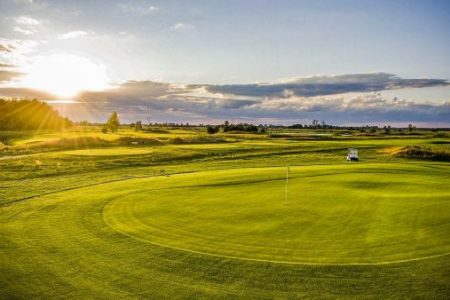 Sobienie_Krolewskie_Golf_Club_Pole_Golfowe_0007_b-600x338